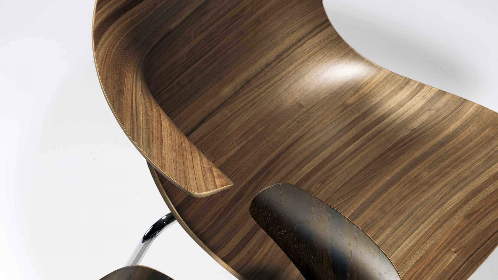 How Laidback an Office Chair Should Be?