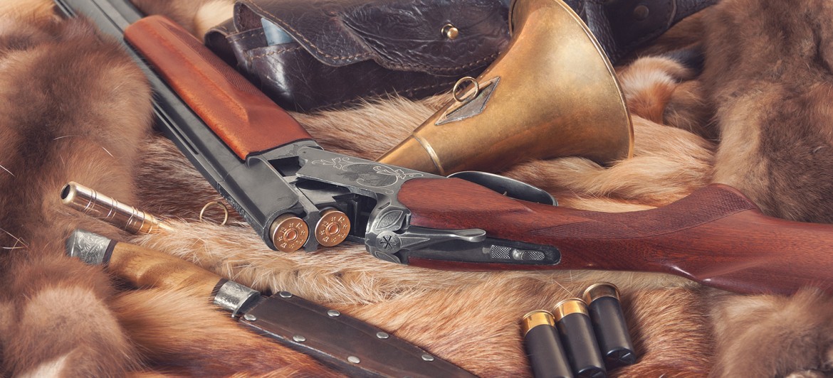 Hunting things on background of the fur