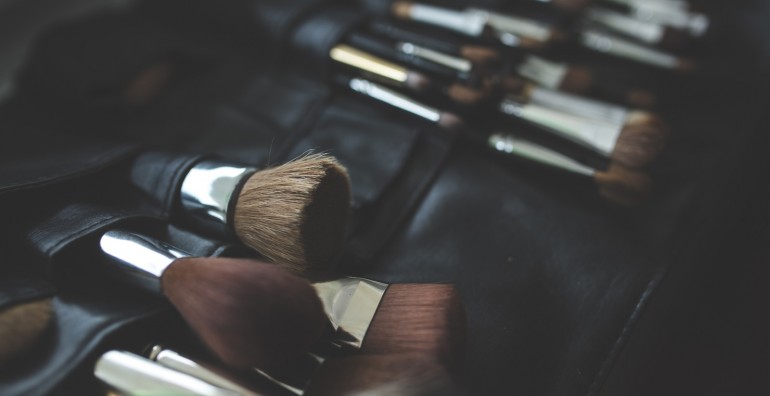 brush-makeup-make-up-brushes