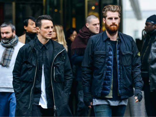 Seoul fashion week highlights the trend of street style