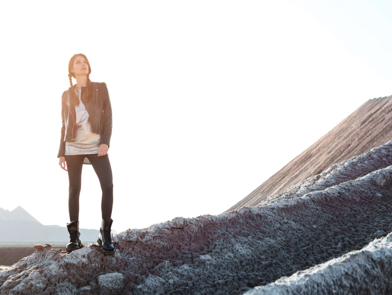 Coffee Break: Knotted Cashmere Hemmed Ruana