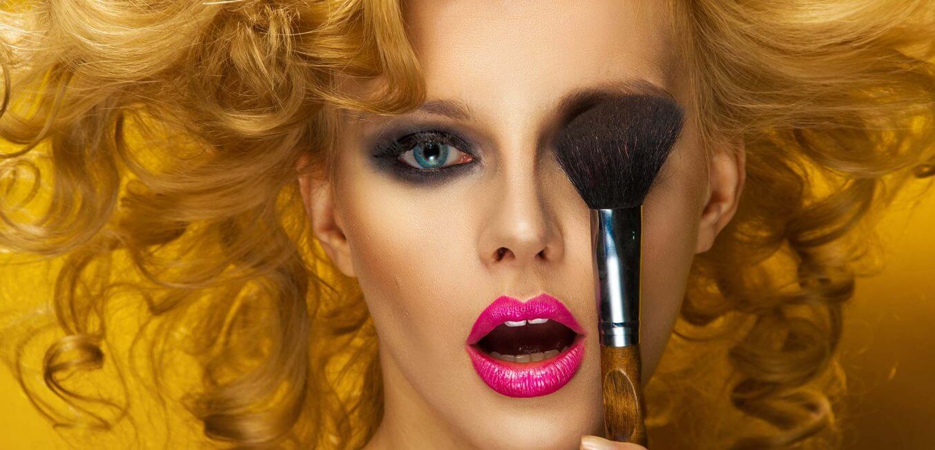 Favorite Photo shoots: Lara Stone | Vogue Italia August 2016