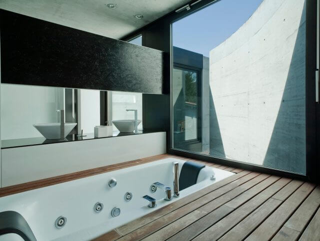 Modern Bathroom