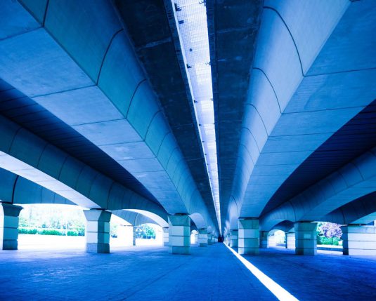 How green a city can be to maintain its expansion potential?