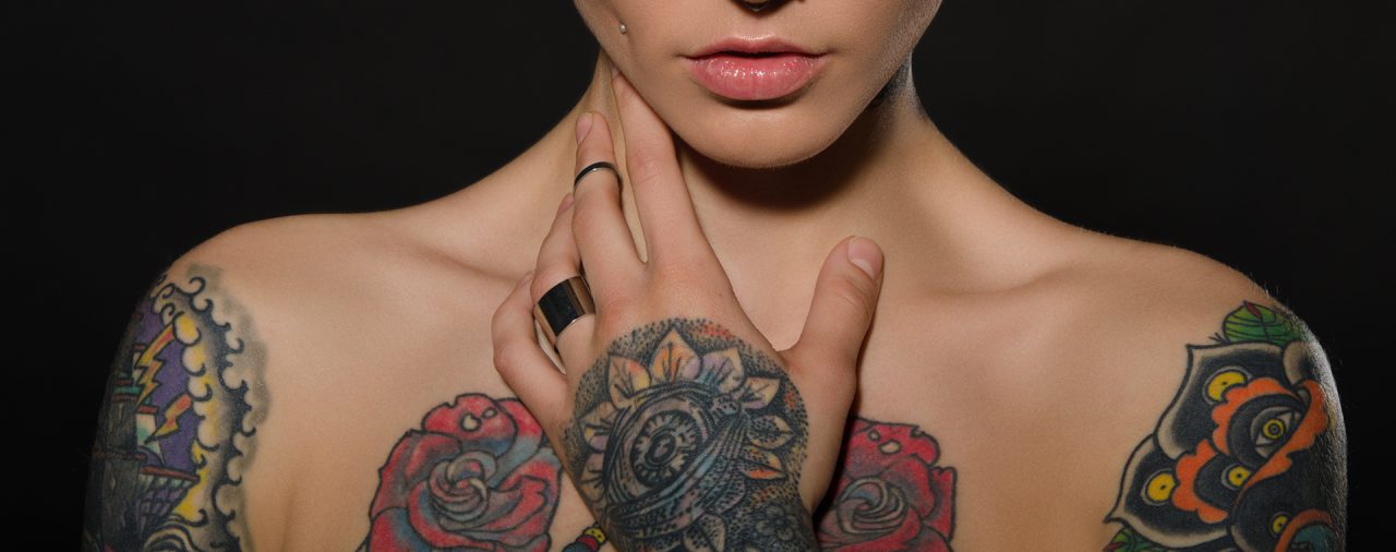 The “finger tattoos” and their meaning