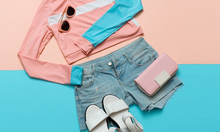 On Blogozine Radar: <em>Head-To-Toe Brights</em>