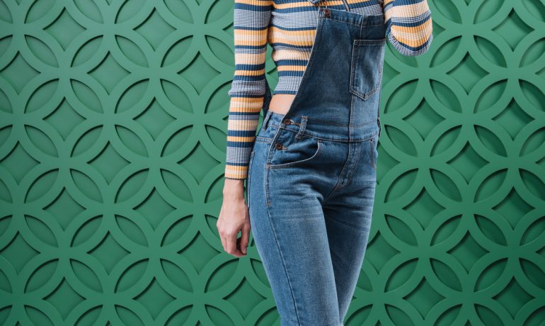 We’re Obsessed With These <em>Fanny-Pack Looks</em>