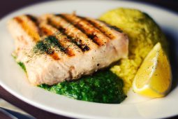 Try Nigella Lawson’s easily elegant  chicken and pea traybake